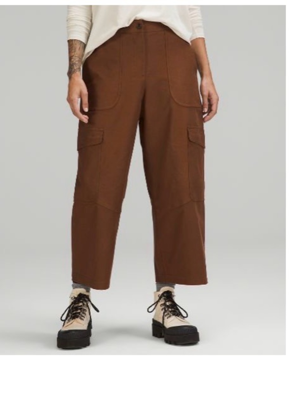 Lululemon Light Utilitech Cargo Pocket High-Rise Crop, Size 8